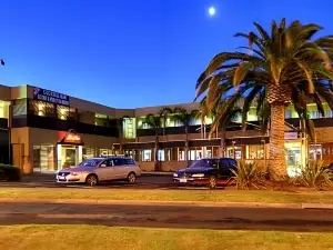 Mornington Hotel