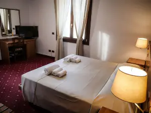 維拉諾瓦酒店