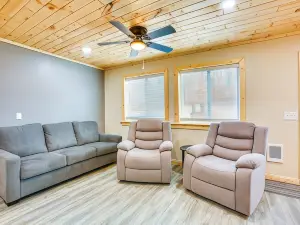 Michigan Retreat w/ Fire Pit & Grill, Near Lakes!