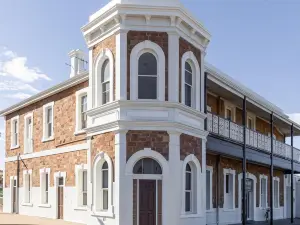 Pastoral Hotel Motel