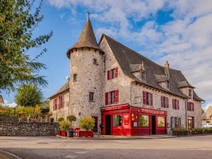 Demeures & Châteaux Auberge de la Tour - Hôtel & Restaurants - Marcolès Auvergne