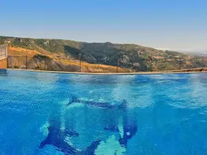 Elegant Huge Villa Large Pool, Ideal for Weddings