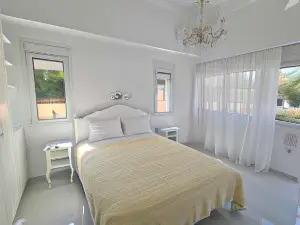 NN Rooms and Suites Near Athens Airport