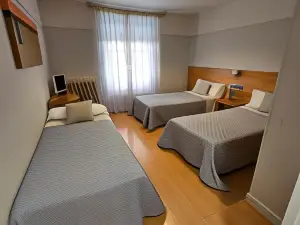 Hostal Mayor 71
