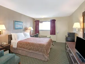 Super 8 by Wyndham Shelby