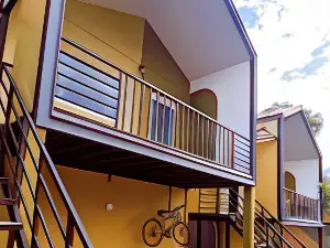 Lake Camp Resort
