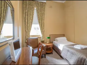 American Hotel Creswick