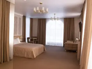 Hotel and Restaurant Complex Shishkin