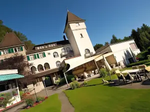 拉加茨城堡飯店