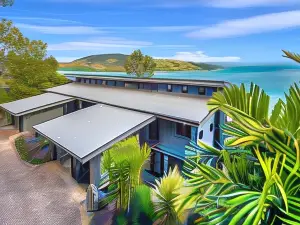 Shorelines Apartments on Hamilton Island by Hiha