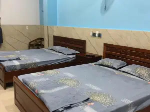 Nhà nghỉ A & Em