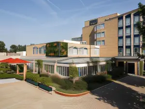 Carlton Oasis Hotel