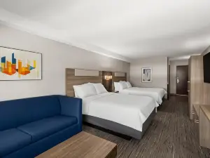 Holiday Inn Express Grove City - Premium Outlet Mall