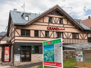 그랜드 아파트먼트