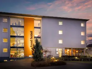 โรงแรมฟู้ด นอยวีด