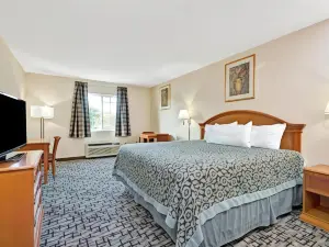 Days Inn by Wyndham Bethel - Danbury