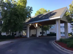 Cobblestone Suites - Oshkosh