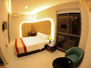 Lahona Hotel