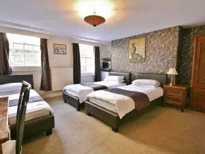 Central Hotel Cheltenham by Roomsbooked