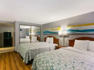 HomeTowne Studios Denver, PA