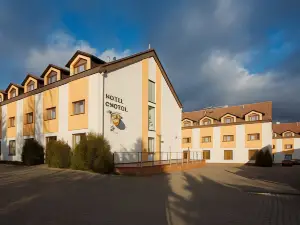 Hotel Chotol