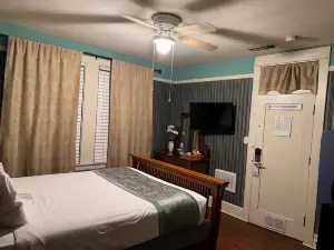 Americas Best Value Inn & Suites-Royal Carriage