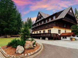 Hotel Mikulášska Chata