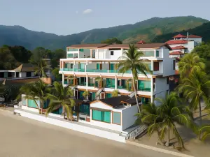 Hotel Villa AoKhanom Beachfront