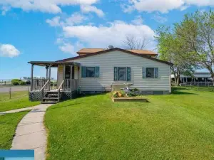 Spacious Home Off Lake St Clair On Harsens Island