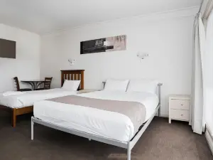 Hurley's Bar & Bistro