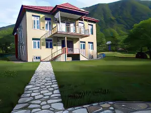 House at the Forest / სახლი ტყის პირას