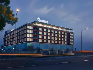 Q Hotel Plus Wrocław Bielany