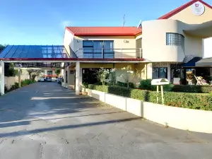 Rayland Epsom Motel