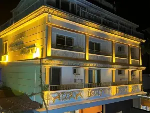 Aura Boutique Hotel