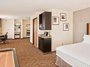 Holiday Inn Express & Suites Chanhassen