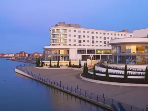 Waterfront Southport Hotel