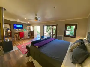 Strip Center Suites by Casona Lo Aguirre