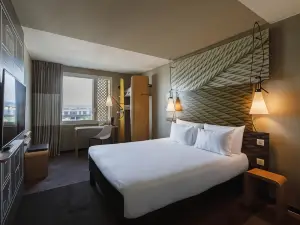 イビス リヨン カレ デ ソワ