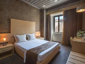 Aion Luxury Hotel