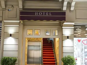 Hotel Monarch