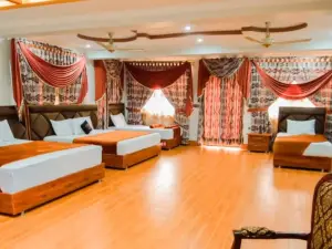 Khan Continental Hotel