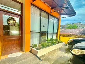 Batu Emas Inn Timika