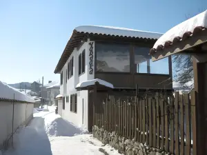 Chardaka Guest House