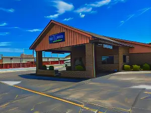 Royal Inn & Suites