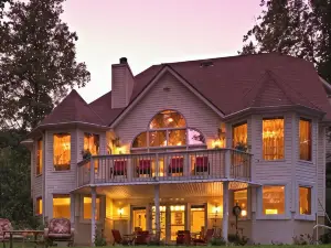 Cherry Valley Manor
