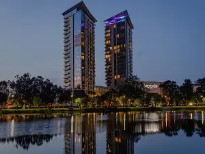 MiraMar Luxury Residences