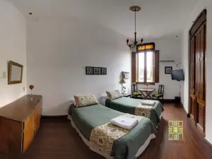 阿拉古爾達旅館
