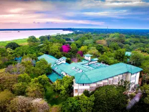 Hotel Sudu Araliya