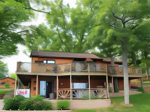Clear Lake Resort