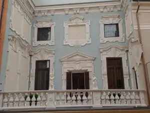 阿利法奔尼府客棧